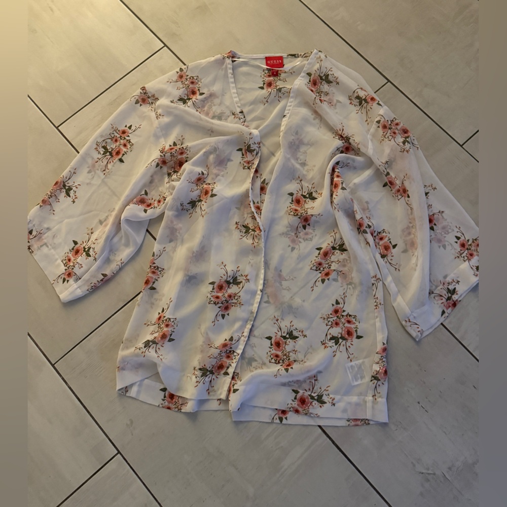 Guess white sheer floral 3/4 sleeve shawl size S